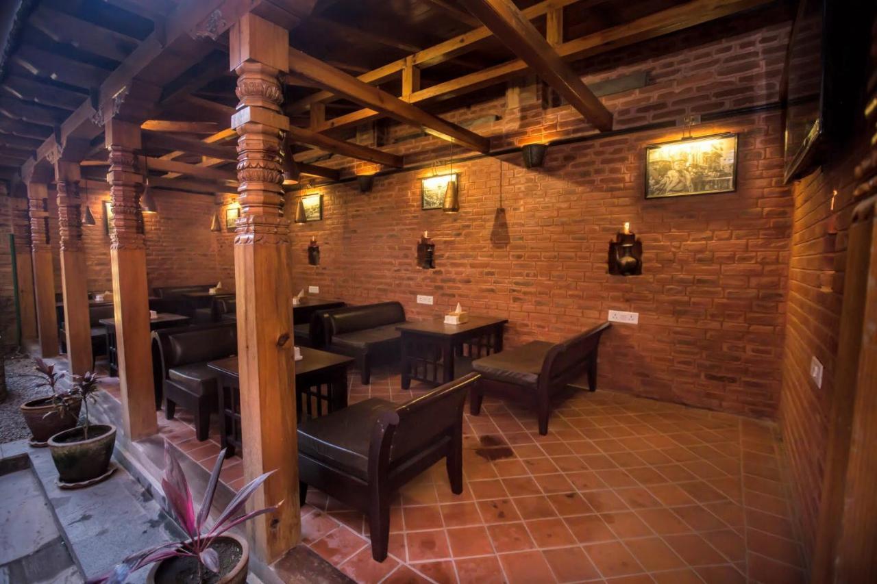 Hotel Baha Restaurant And Cafe Bhatgoan Zewnętrze zdjęcie